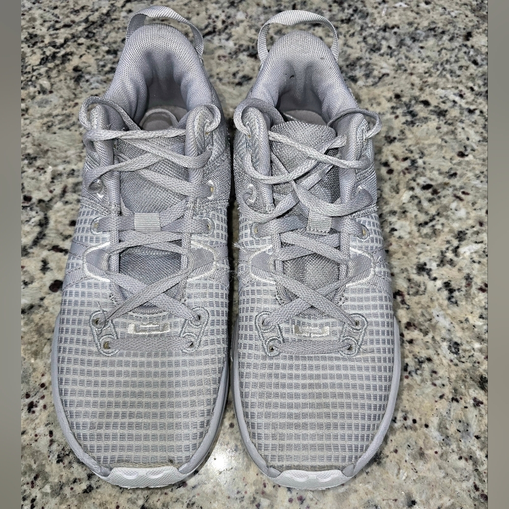 Nike Lebron Witness 7 Basketball Shoes